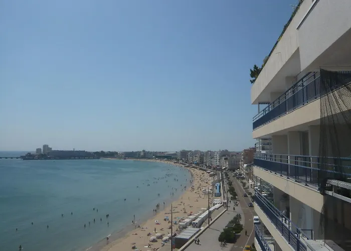 De Standing Face Au Sables-d'olonne - Fr-1-92-957 莱萨布勒-多洛讷