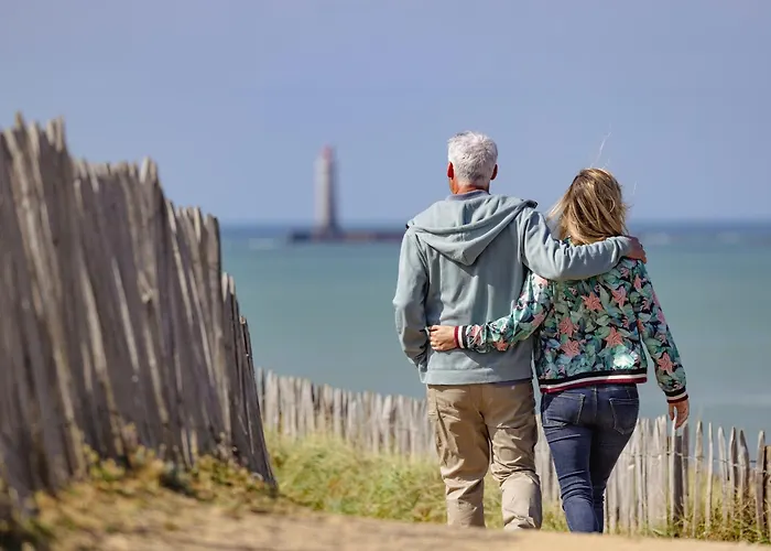 公寓 De Standing Face Au Sables-d'olonne - Fr-1-92-957 *